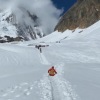 Rustam , pria disabilitas pertama yang taklukkan gunung tertinggi ke-8 dunia