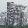 India menghancurkan apartemen ilegal