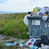 Kebiasaan masyarakat membuang sampah cukup memprihatinkan