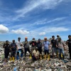 DLH Makassar mulai bersihkan sampah tutupi akses jalan TPA Antang