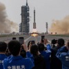 China berencana terbangkan dua roket berawak untuk mendarat di bulan