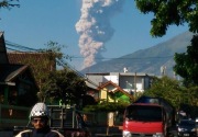 Gunung Merapi meletus, 120 pendaki dievakuasi