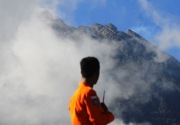 Status Gunung Merapi menjadi waspada