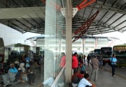 Terminal Pulogebang masih ramai para pemudik