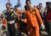 Dua dari tiga jenazah korban Lion Air JT-610 diserahkan ke pihak keluarga
