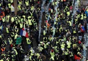 Protes rompi kuning: Presiden Prancis temui serikat buruh dan pengusaha