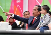 Survei LSI: Jokowi lebih mempesona emak-emak ketimbang Sandiaga Uno