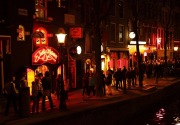 Tahun depan, tur berpemandu ke Distrik Lampu Merah Amsterdam dilarang