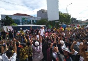 Naik kereta kuda, Jokowi sapa warga Banten 