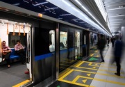 Euforia warga dan perilaku norak penumpang MRT