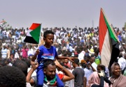 Protes di Sudan berlanjut meski Omar al-Bashir ditahan