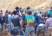 Puluhan orang tertimbun longsor di tambang emas Pongkor Bogor