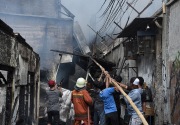 Ribuan orang diungsikan akibat kebakaran di Tebet Jaksel