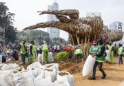 Bongkaran instalasi bambu Getih Getah dibuang ke Ragunan