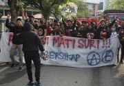 Disangka terlibat teroris, tiga suporter Indonesia ditahan di Malaysia