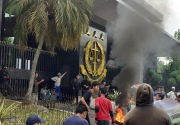 Ratusan massa demo di Kejagung minta Novel Baswedan ditangkap