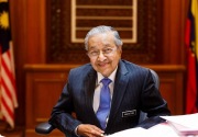 Raja Malaysia tunjuk Mahathir Mohamad jadi PM sementara