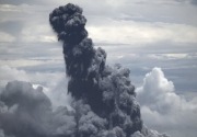 Ahli vulkanologi: Dentuman keras kemungkinan dari erupsi Krakatau