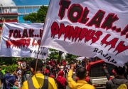 Buruh ngotot unjuk rasa, polisi ancam bubarkan paksa