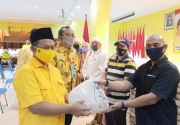 Golkar Jatim salurkan 41.500 paket sembako