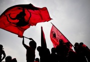 PDIP: Pembakaran bendera bentuk anarkisme