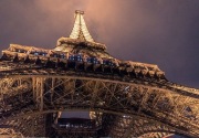 Terima ancaman bom, Menara Eiffel dikosongkan