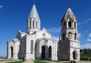 Armenia: Gereja bersejarah kami dirudal Azerbaijan