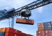 BPS: Neraca perdagangan Indonesia kembali surplus US$2 miliar di Februari