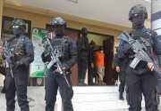 Puluhan teroris kelompok JI Jatim dibawa ke Jakarta