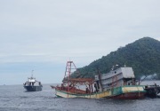 4 kapal illegal fishing Vietnam ditenggelamkan KKP