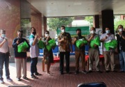 May Day, BP Jamsostek Jakpus bagikan 500 paket sembako ke pekerja
