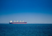 Kapal tanker minyak Inggris diserang di Laut Arab, korban jiwa jatuh