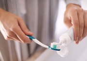  6 kesalahan menyikat gigi yang buruk untuk kesehatan mulut