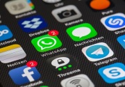 Zuckerberg: Maaf atas gangguannya, FB, layanan WhatsApp kembali online