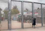 Australia terpaksa menutup pusat penahanan pencari suaka di PNG