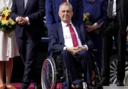 Kalah dalam pemilu, Presiden Republik Ceko jatuh sakit
