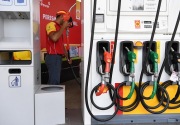 Membuka tahun 2022, Shell turunkan harga BBM