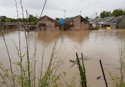 511 personel Polda Banten bantu warga korban banjir Banten