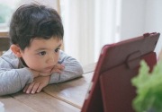 6 Tips menghentikan kencanduan gadget pada anak-anak