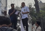  Pihak Istana temui massa aksi BEM SI di Medan Merdeka Barat