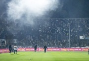Korban jiwa lagi, suporter di stadion sepak bola Argentina  ditembak gas air mata