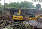 Siapkan alat berat, Pemprov Jateng antisipasi kerusakan jalan akibat longsor dan banjir