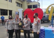 Kapolri berikan 3.000 sembako ke korban gempa Cianjur