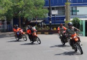 Polres Cianjur gunakan sepeda motor distribusi bantuan kepada korban gempa
