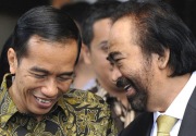 Surya Paloh absen dari pernikahan anak Jokowi