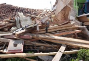 BNPB fokus bersihkan puing bangunan di rumah warga terdampak gempa Cianjur dalam 40 hari