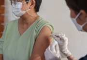 Covid-19 di Indonesia terkendali, kenapa vaksin tetap penting?