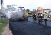 Perbaiki jalan daerah, PUPR manfaatkan aspal Buton dan karet