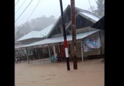Jalan nasional Painan-Kota Padang belum dapat dilalui akibat longsor