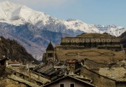 Bagaimana membeli menara 400 tahun di desa Italia untuk dijadikan rumah